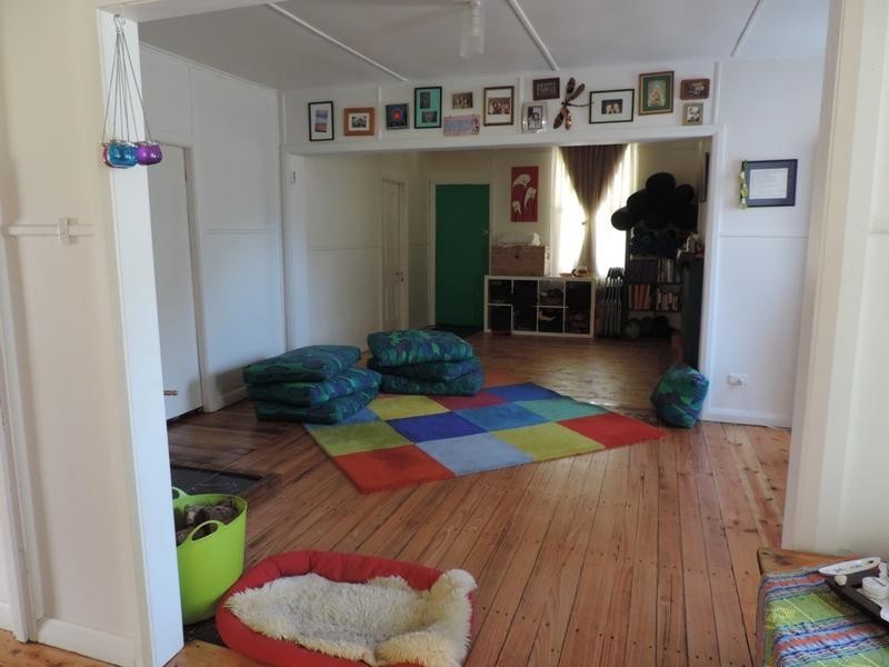 42 Centenary Ave, Wandiligong VIC 3744