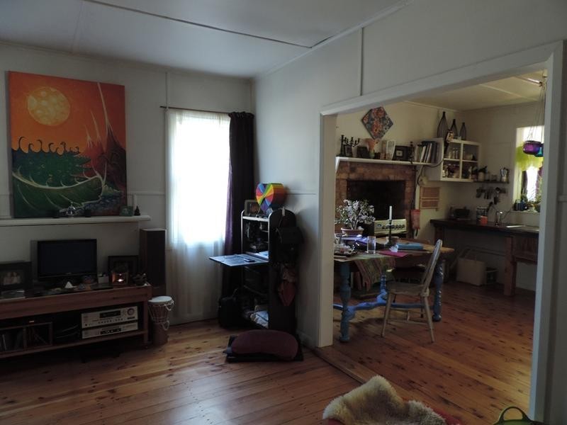 42 Centenary Ave, Wandiligong VIC 3744