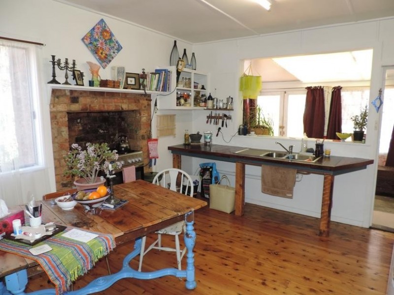 42 Centenary Avenue, Wandiligong VIC 3744