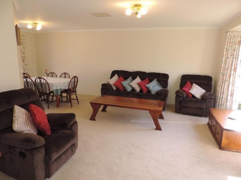 13 Mount Porepunkah Road, Bright VIC 3741