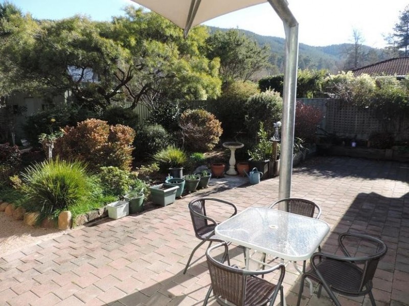 13 Mount Porepunkah Road, Bright VIC 3741