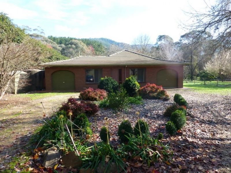 768 Morses Creek Rd, Wandiligong VIC 3744