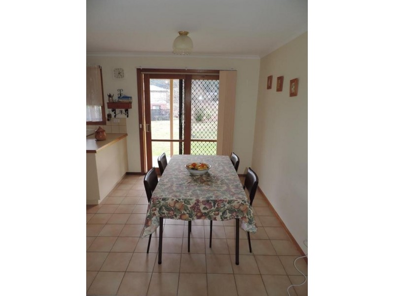 17 Lumley Drive, Bright VIC 3741