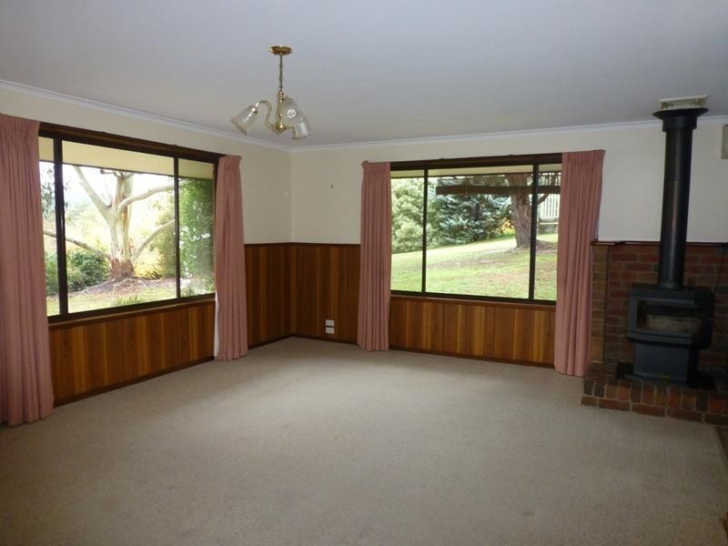 15 Iarias Lane, Bright VIC 3741