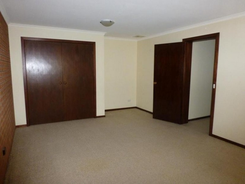 15 Iarias Lane, Bright VIC 3741