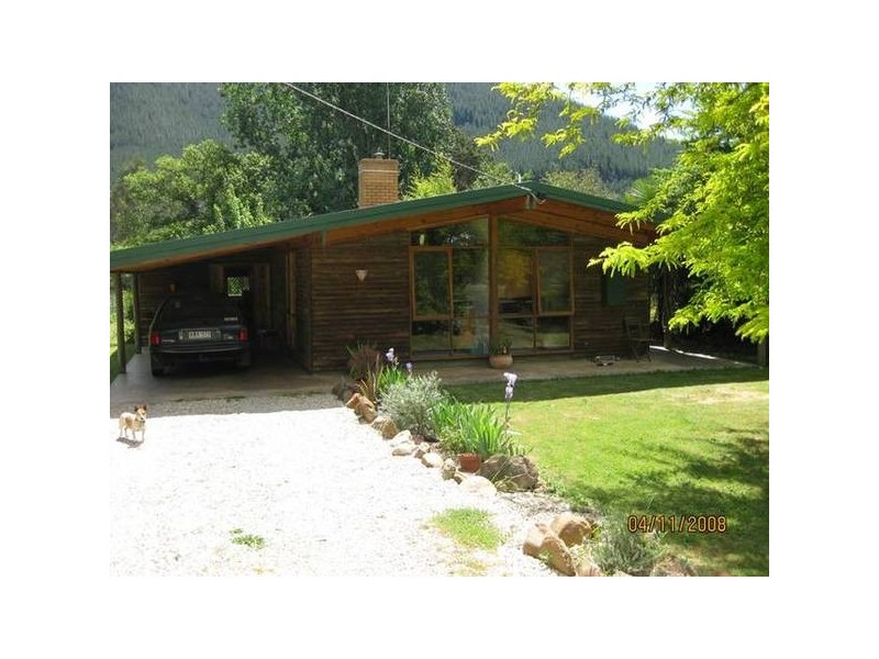 420 Morses Creek Rd, Wandiligong VIC 3744