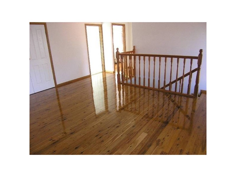 20 Showers Ave, Bright VIC 3741