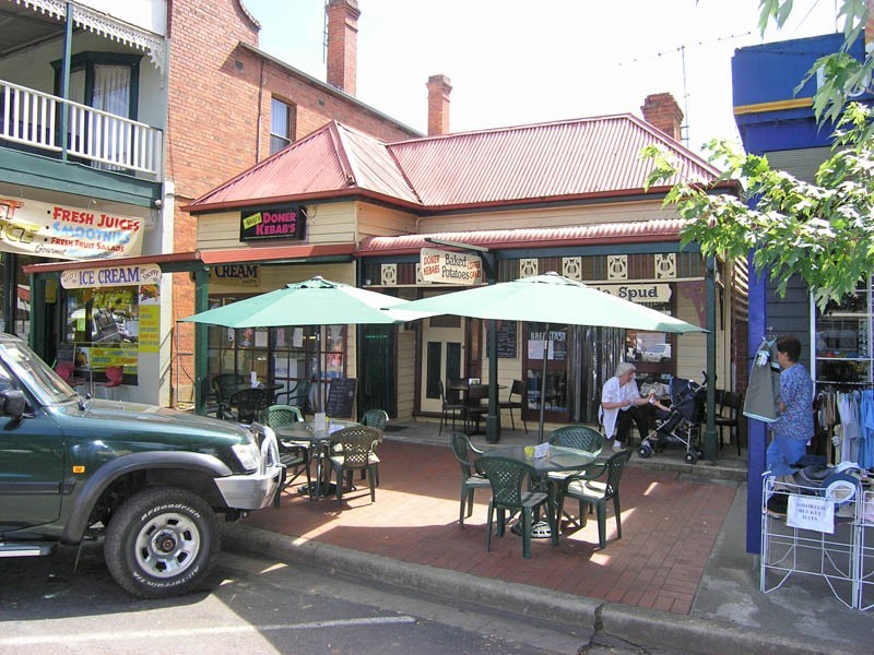 13 Ireland Street, Bright VIC 3741