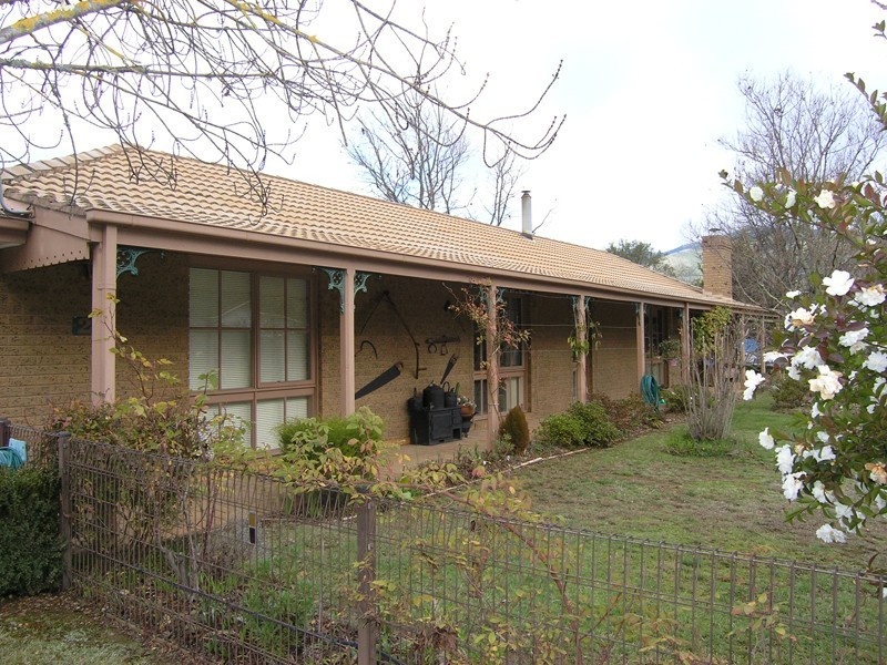 2 Spion Kopje Rd, Bright VIC 3741