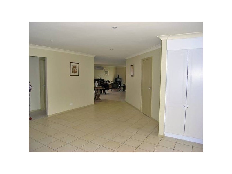 Nazife Crt, Bright VIC 3741