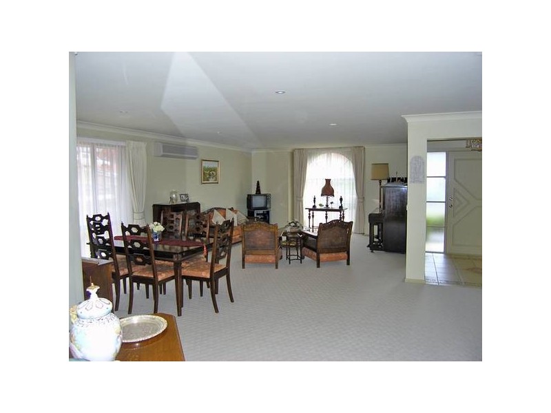 Nazife Crt, Bright VIC 3741