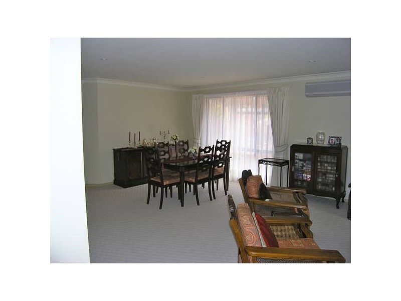 Nazife Crt, Bright VIC 3741