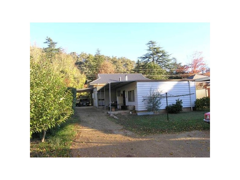 97 Delany Ave, Bright VIC 3741