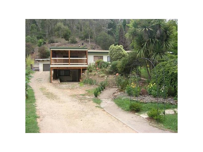 146 Delany Ave, Bright VIC 3741