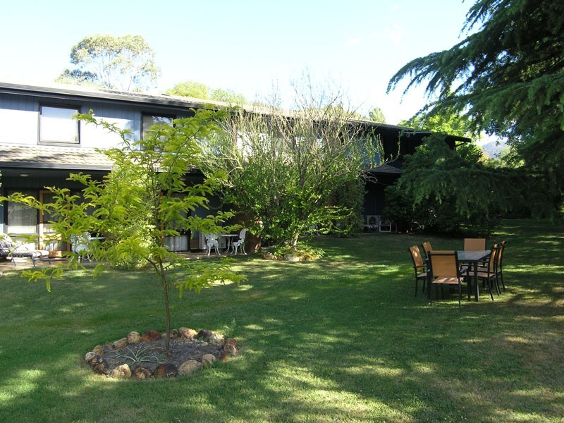 40-42 Bakers Gully, Bright VIC 3741