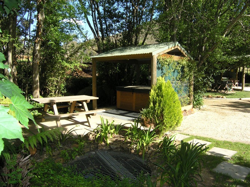 40-42 Bakers Gully, Bright VIC 3741