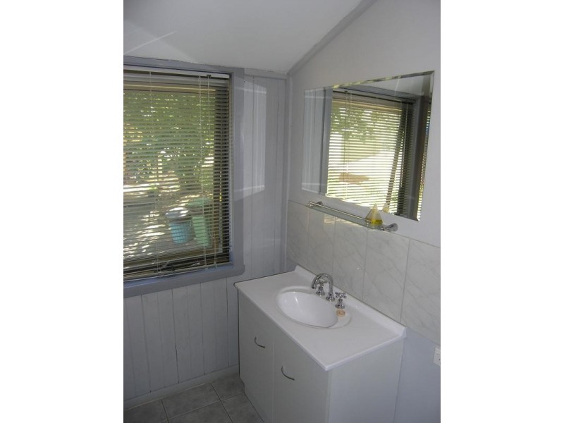 Lot B School Rd, Wandiligong VIC 3744