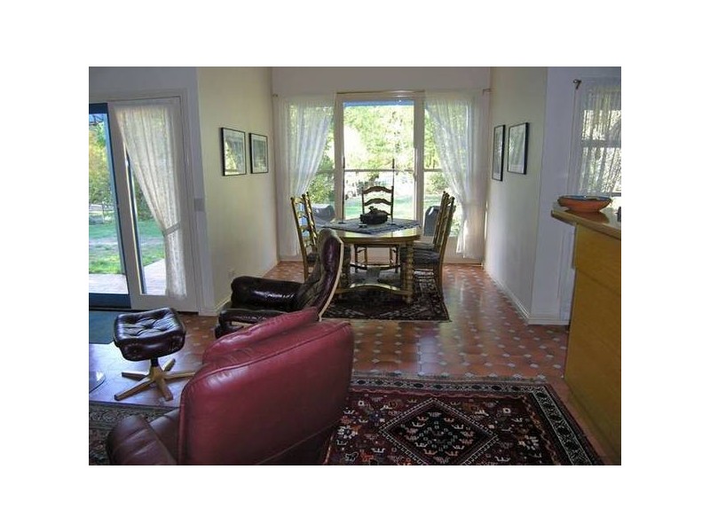 15 Cobden St, Bright VIC 3741