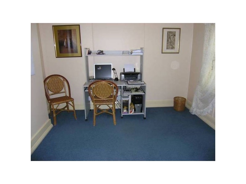 15 Cobden St, Bright VIC 3741