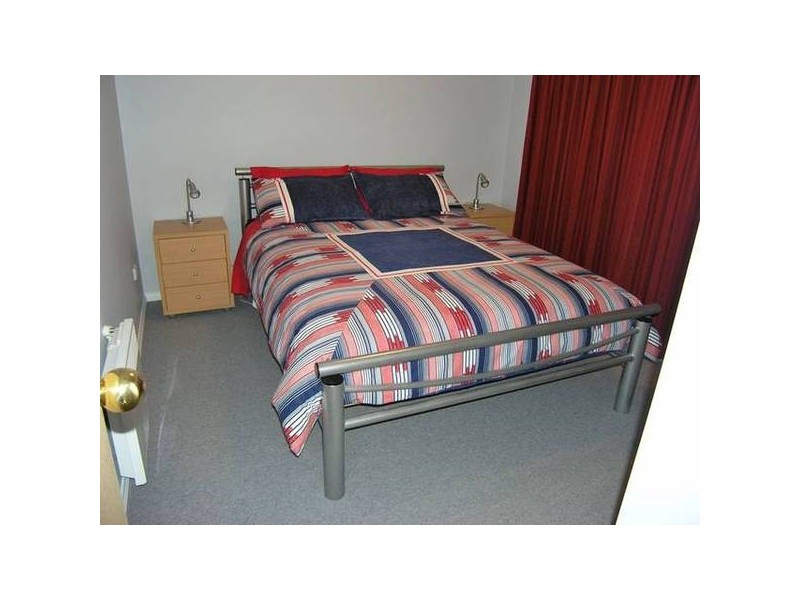 9 Hawthorn Lane, Bright VIC 3741