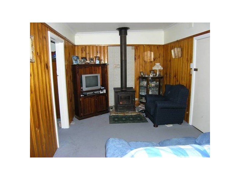 Mountbatten Avenue, Bright VIC 3741