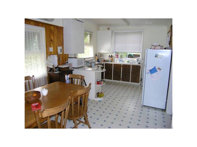 Mountbatten Avenue, Bright VIC 3741