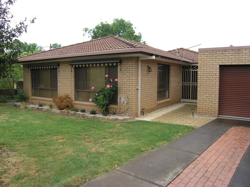 3 Claret Court, Bright VIC 3741