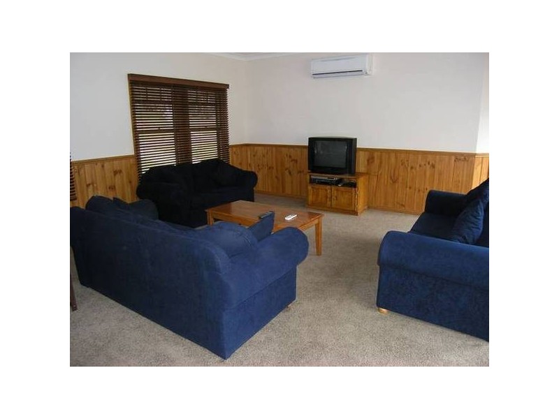 7 Blackwood Bowl, Bright VIC 3741