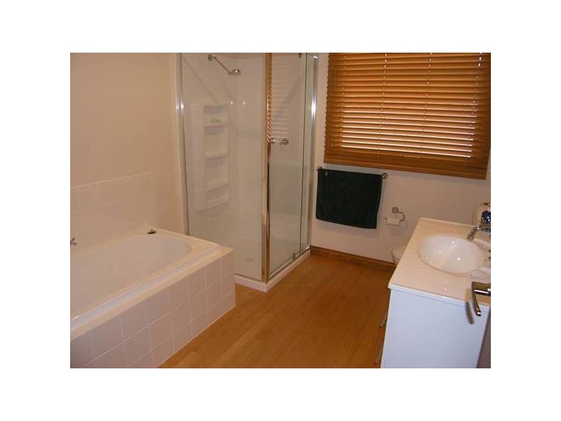 7 Blackwood Bowl, Bright VIC 3741