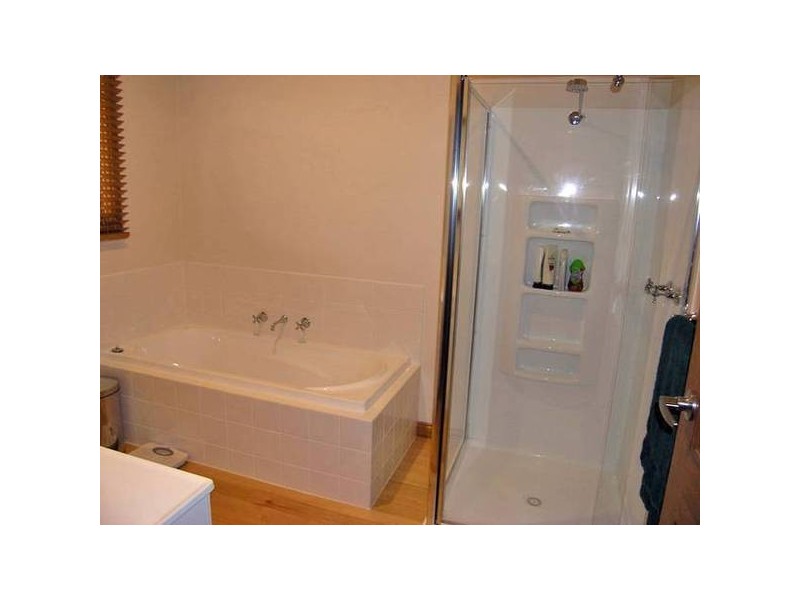 7 Blackwood Bowl, Bright VIC 3741