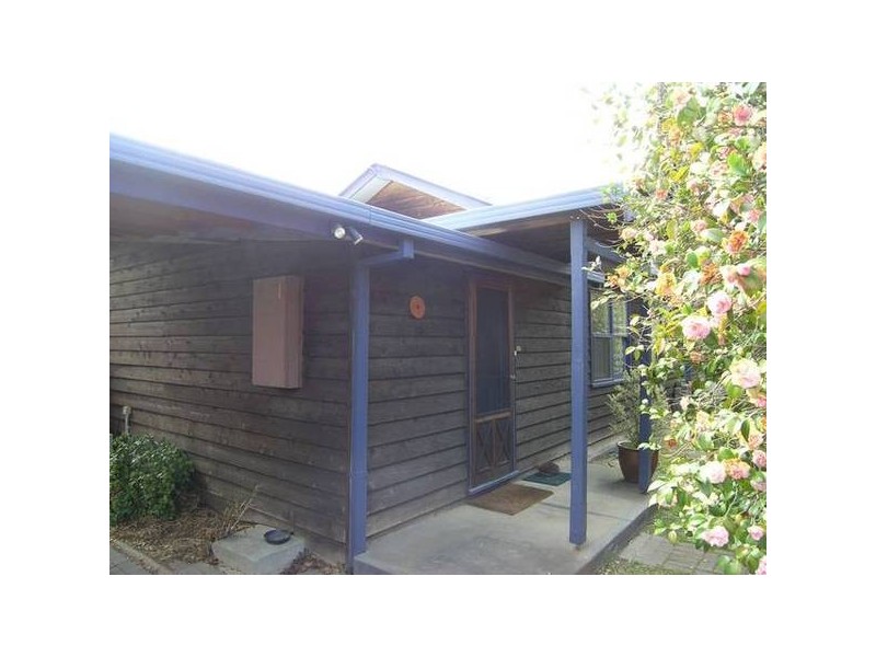 5 Brooks Street, Bright VIC 3741