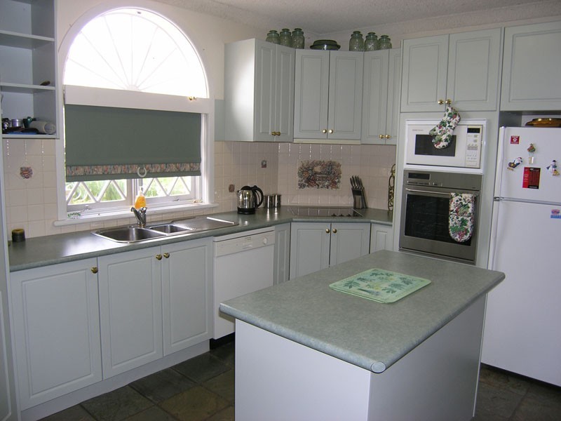 1B Barberry Court, Bright VIC 3741