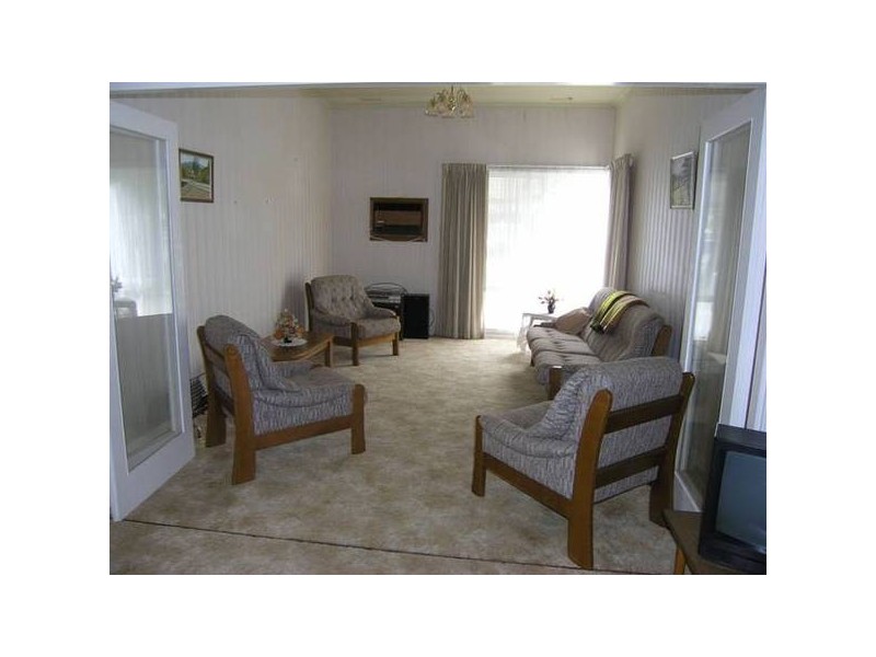 4 Anderson Street, Bright VIC 3741