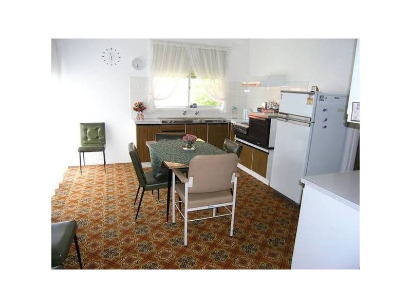 4 Anderson Street, Bright VIC 3741