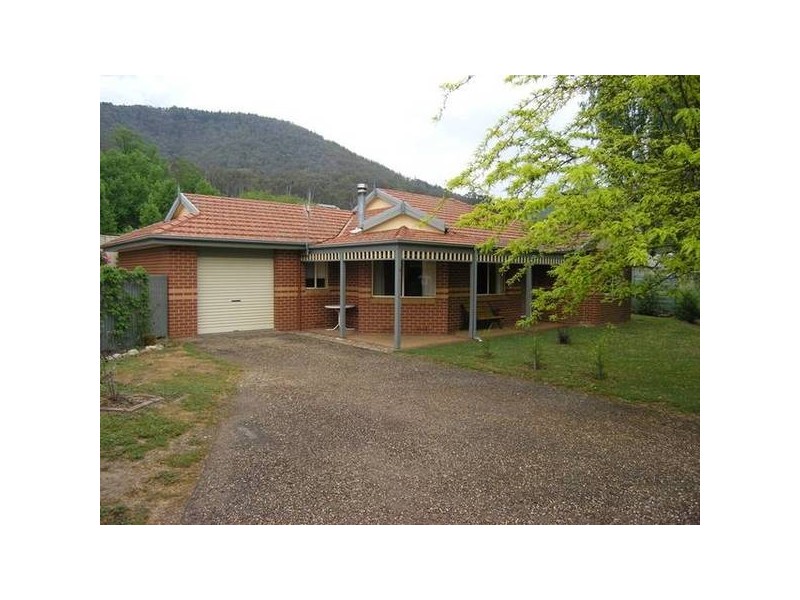 4/40-42 Gavan St, Bright VIC 3741