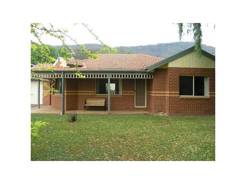 4/40-42 Gavan St, Bright VIC 3741