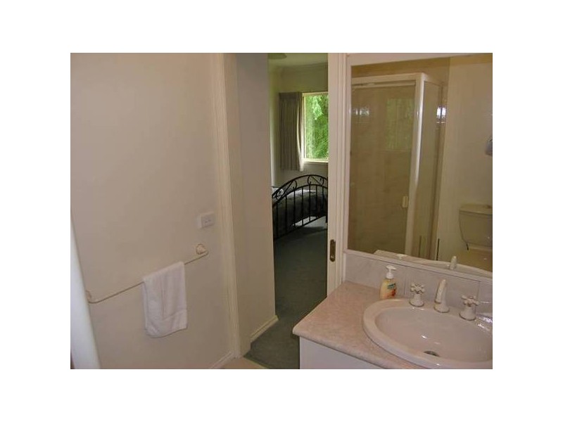 4/40-42 Gavan St, Bright VIC 3741