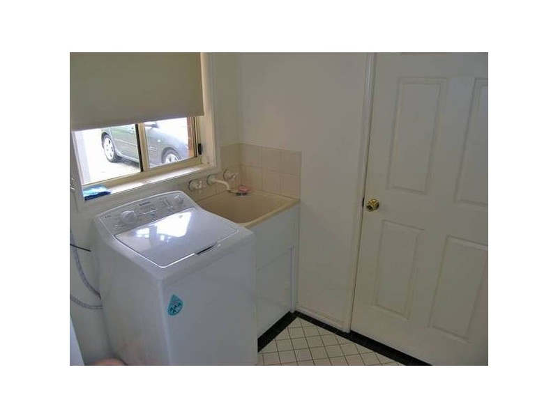 4/40-42 Gavan St, Bright VIC 3741