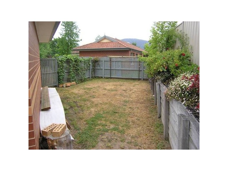 4/40-42 Gavan St, Bright VIC 3741