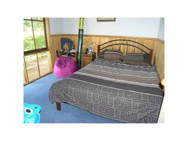 5 Cindy Court, Bright VIC 3741