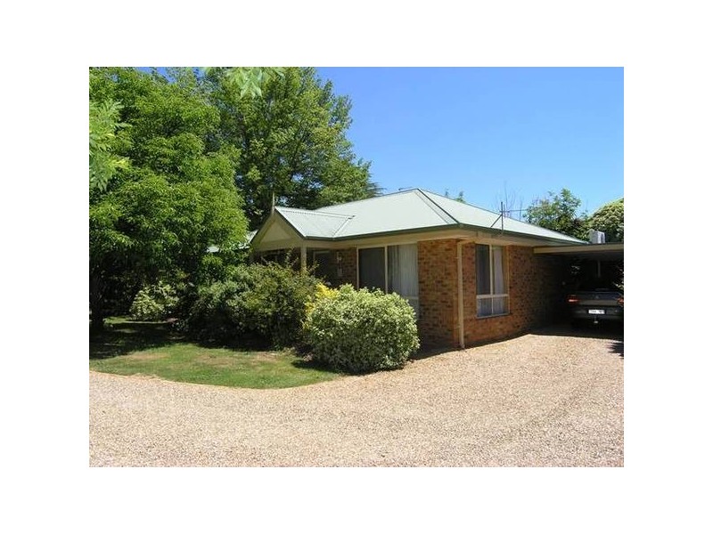 1/57 Delany Avenue, Bright VIC 3741