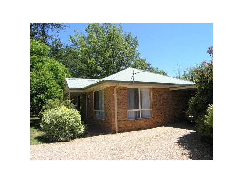 1/57 Delany Avenue, Bright VIC 3741