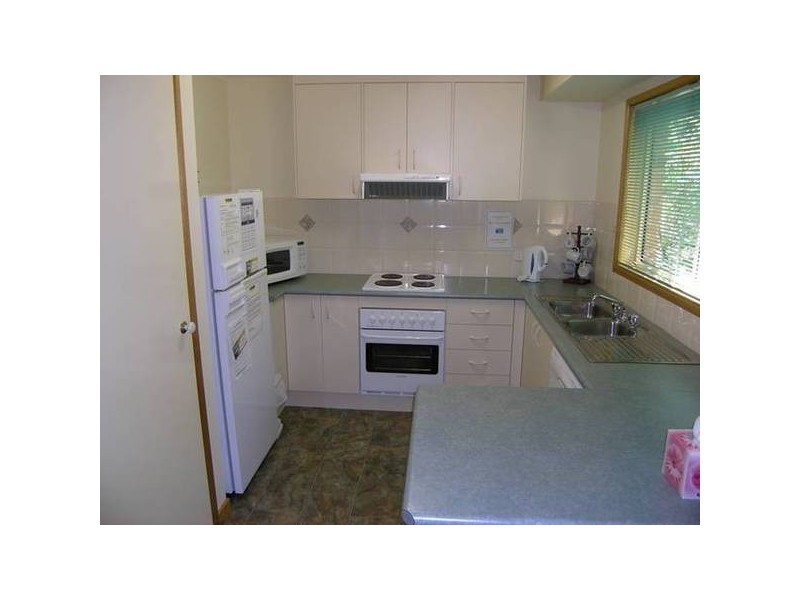 1/57 Delany Avenue, Bright VIC 3741