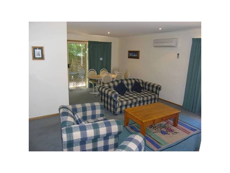 1/57 Delany Avenue, Bright VIC 3741