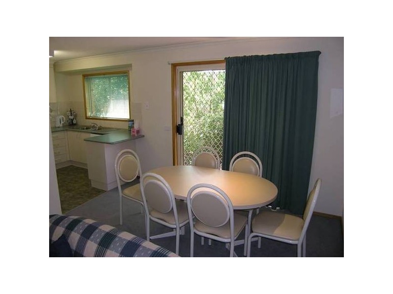 1/57 Delany Avenue, Bright VIC 3741