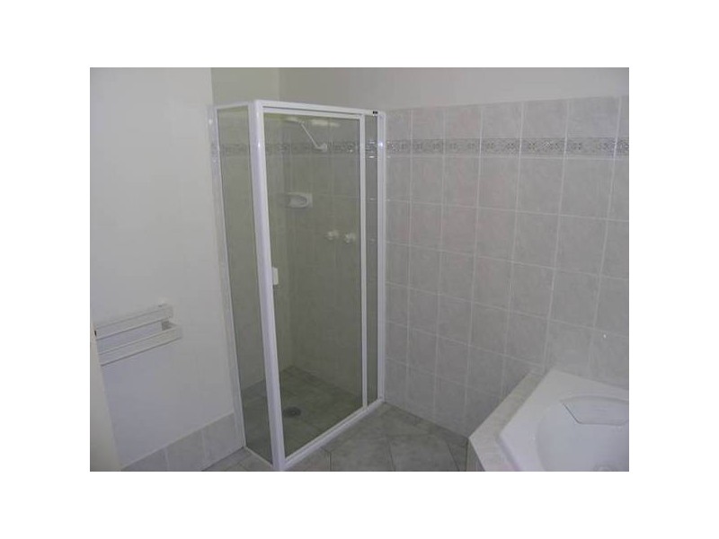 1/57 Delany Avenue, Bright VIC 3741