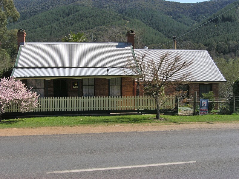 3 Smithy Lane, Wandiligong VIC 3744