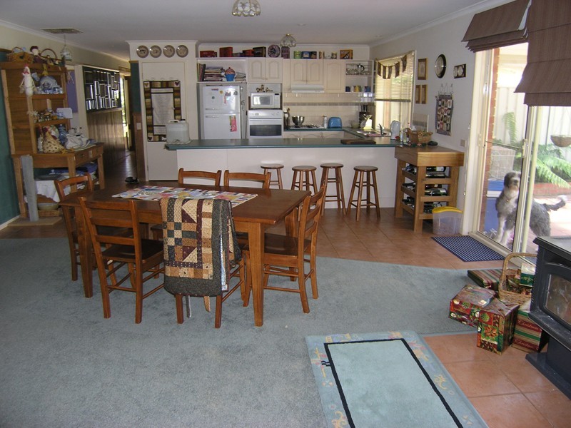 17 Mount Porepunkah Rd, Bright VIC 3741