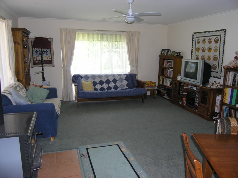 17 Mount Porepunkah Rd, Bright VIC 3741