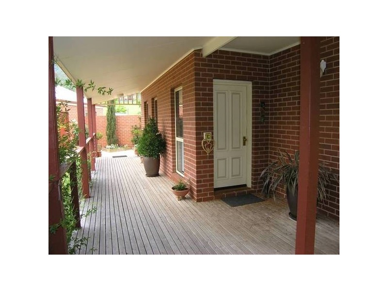 6 Clarkes Lane, Wandiligong VIC 3744